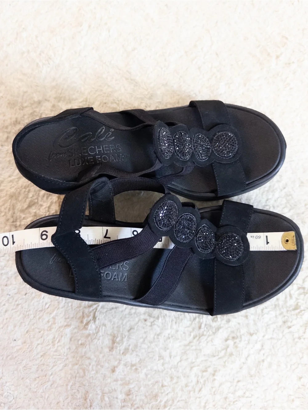 Cali Skechers Luxe Foam Black Rhinestone Strappy Wedge Sandals Women’s - Picture 7 of 9